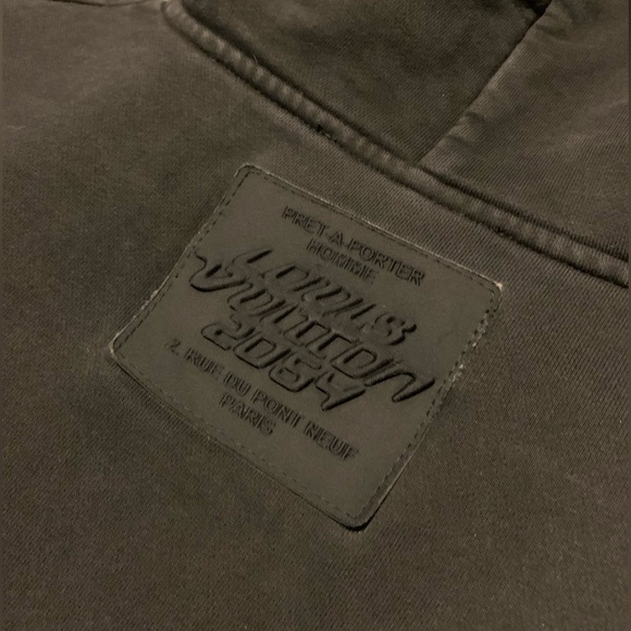 Louis Vuitton Hoodie - Picture 5 of 10
